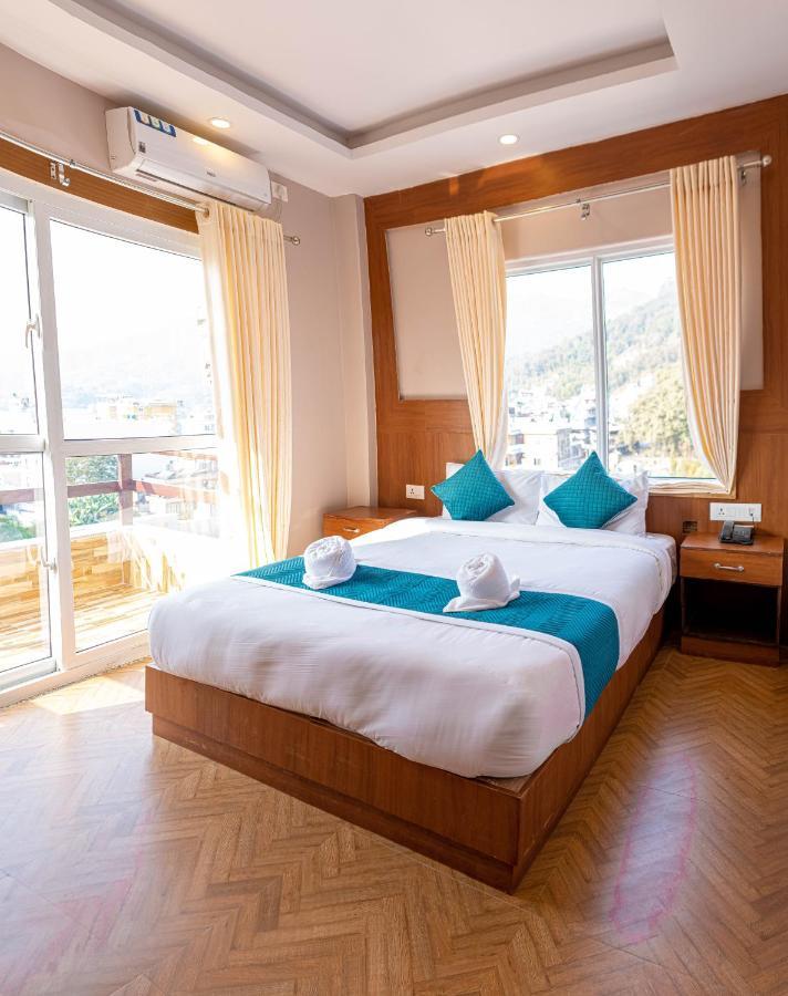 Majheri Resort And Spa Pokhara Exterior foto