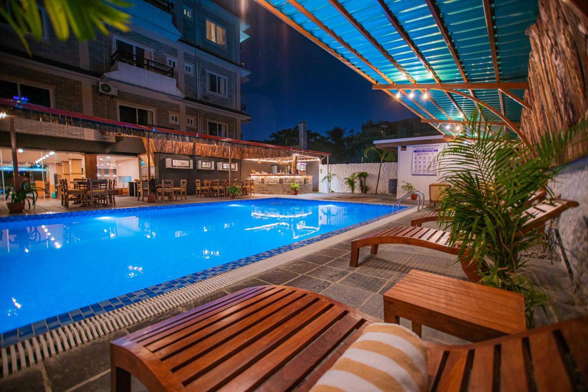 Majheri Resort And Spa Pokhara Exterior foto