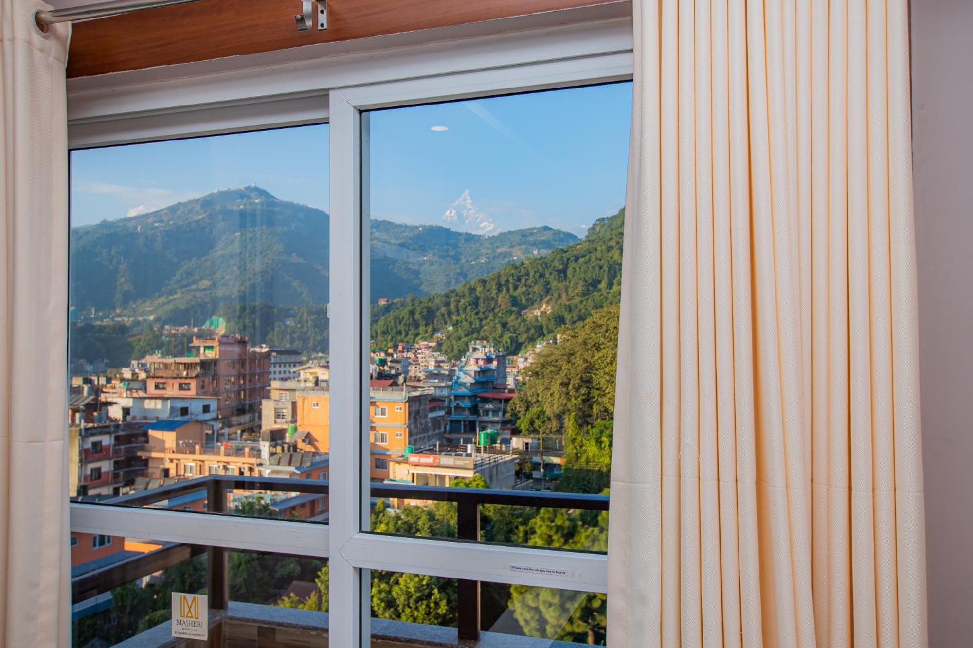Majheri Resort And Spa Pokhara Exterior foto